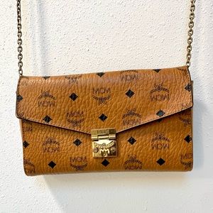 MCM Millie bag on chain